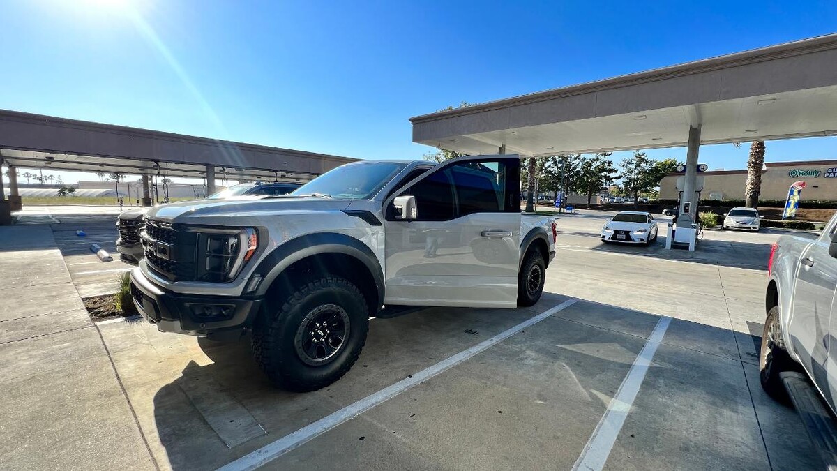 Images Sounds Amazing & Tint