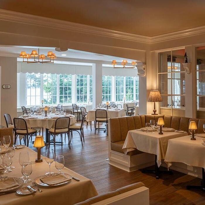 Images The Commodore - A Bartolotta Restaurant