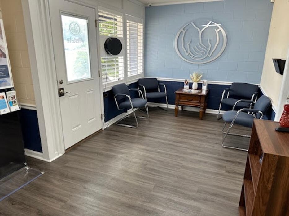 Images The Larson Group: Allstate Insurance