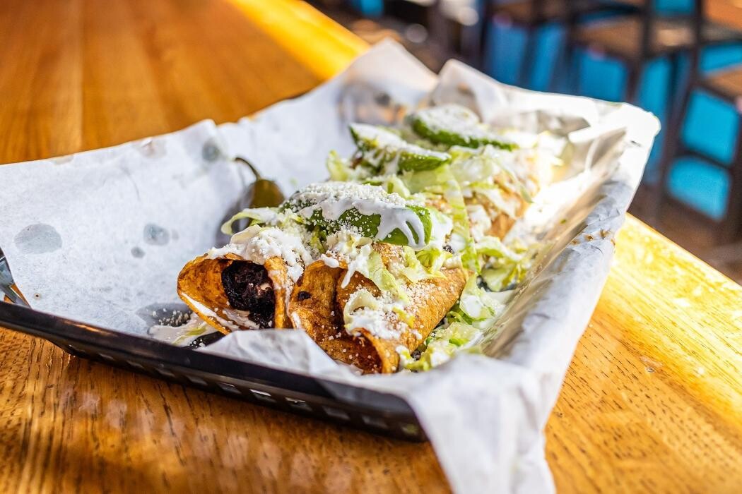 Images Mas Street Tacos