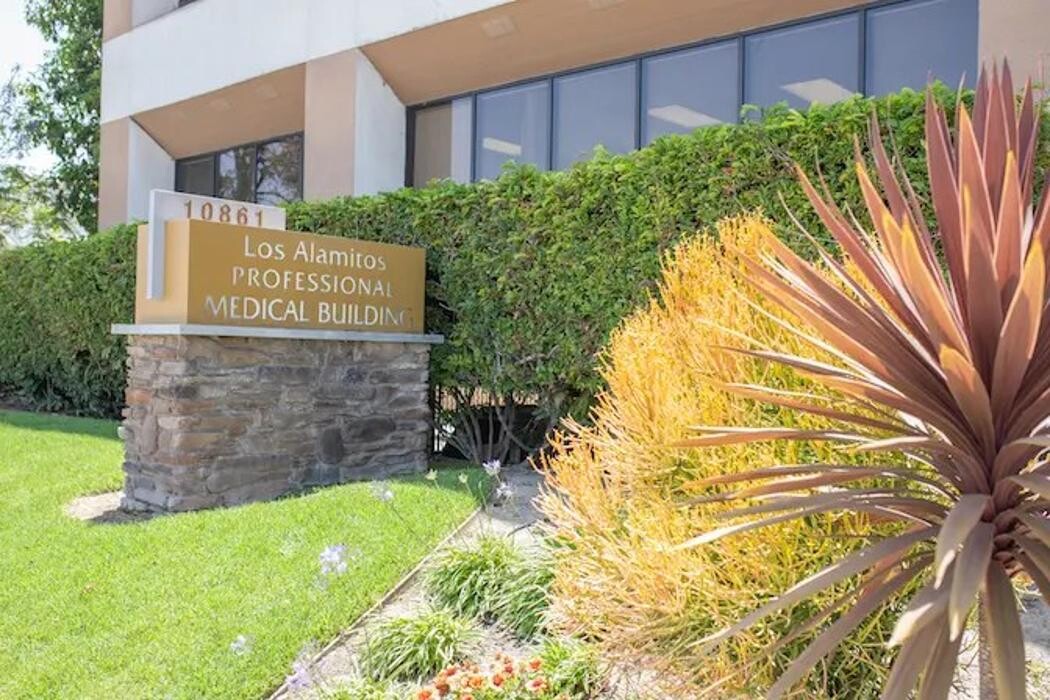 Images Alamitos-Seal Beach Podiatry Group