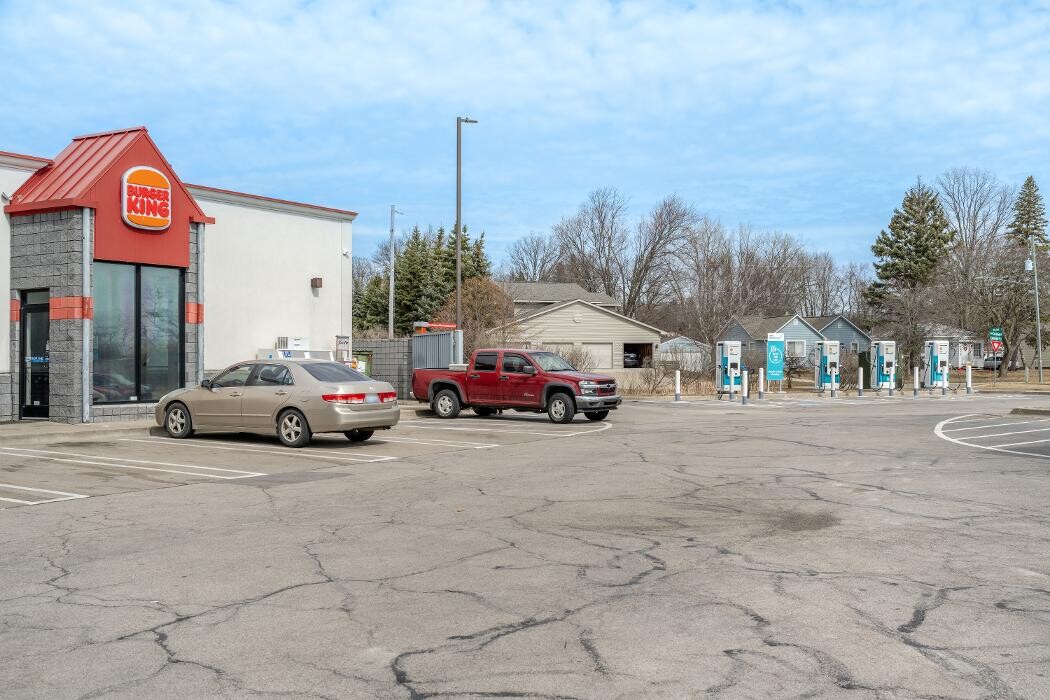 Images Shell Recharge Charging Station