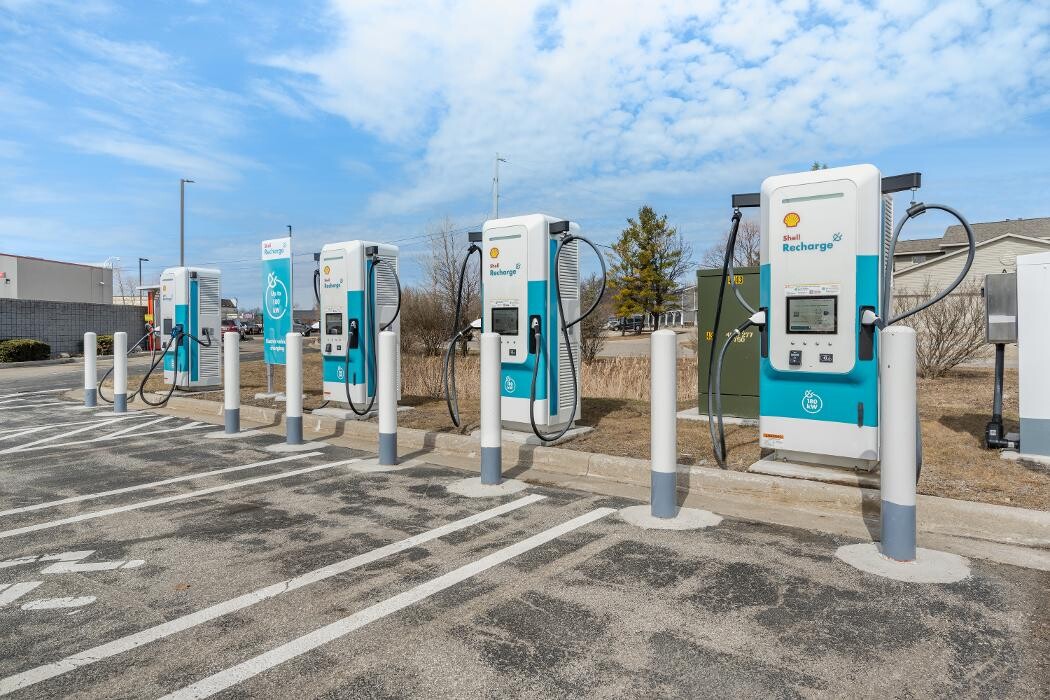 Images Shell Recharge Charging Station