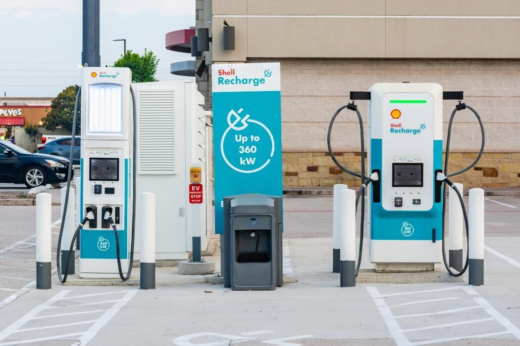 Images Shell Recharge Charging Station