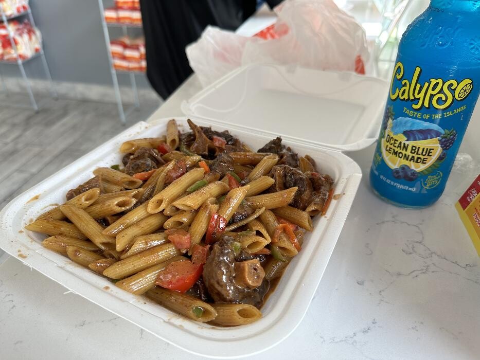 Images Golden Krust Caribbean Restaurant