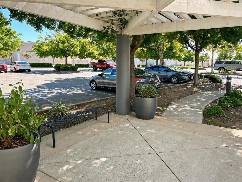 Images HQ Orchard Dr
