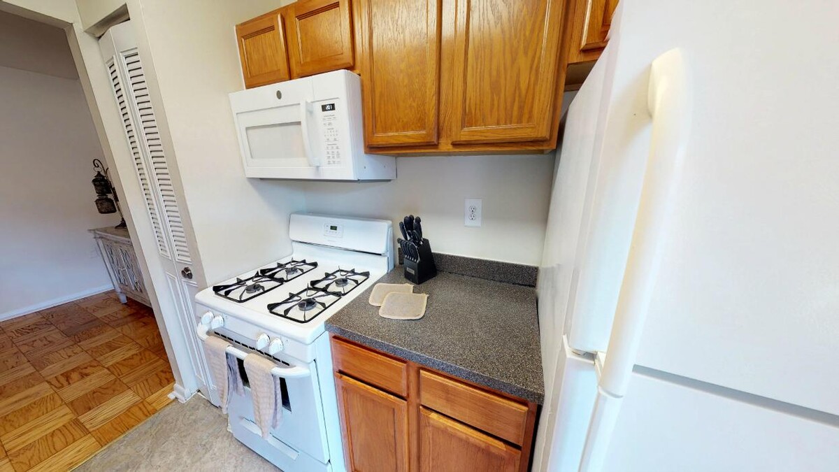 Images New Carrollton Woods