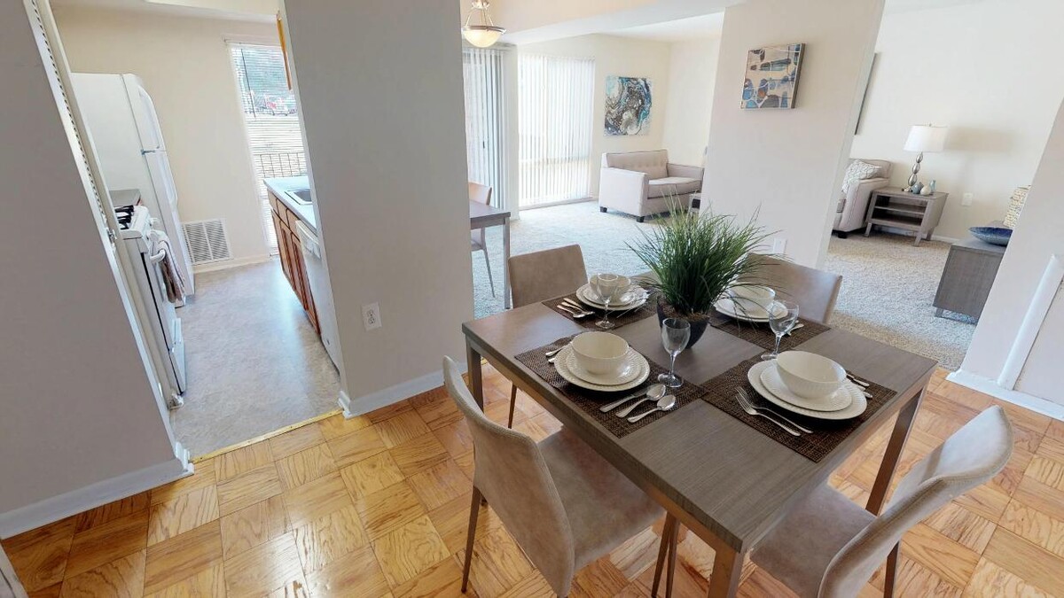 Images New Carrollton Woods