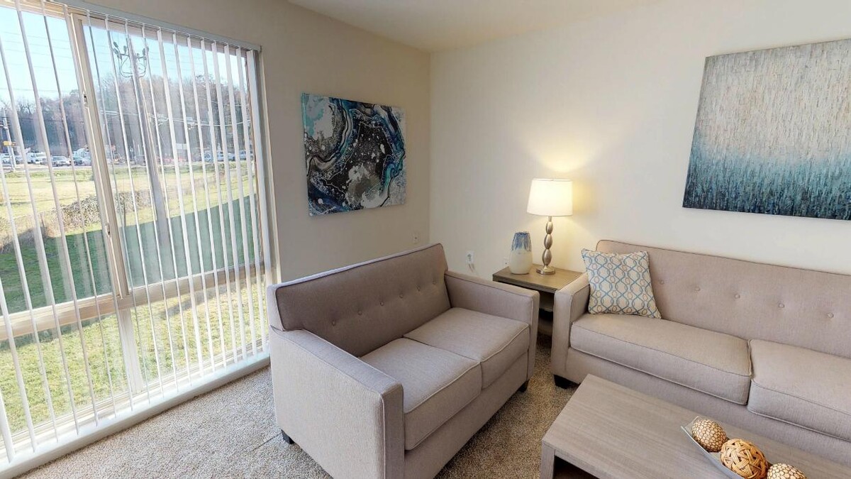 Images New Carrollton Woods