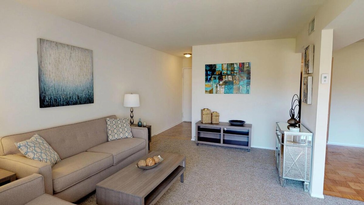 Images New Carrollton Woods