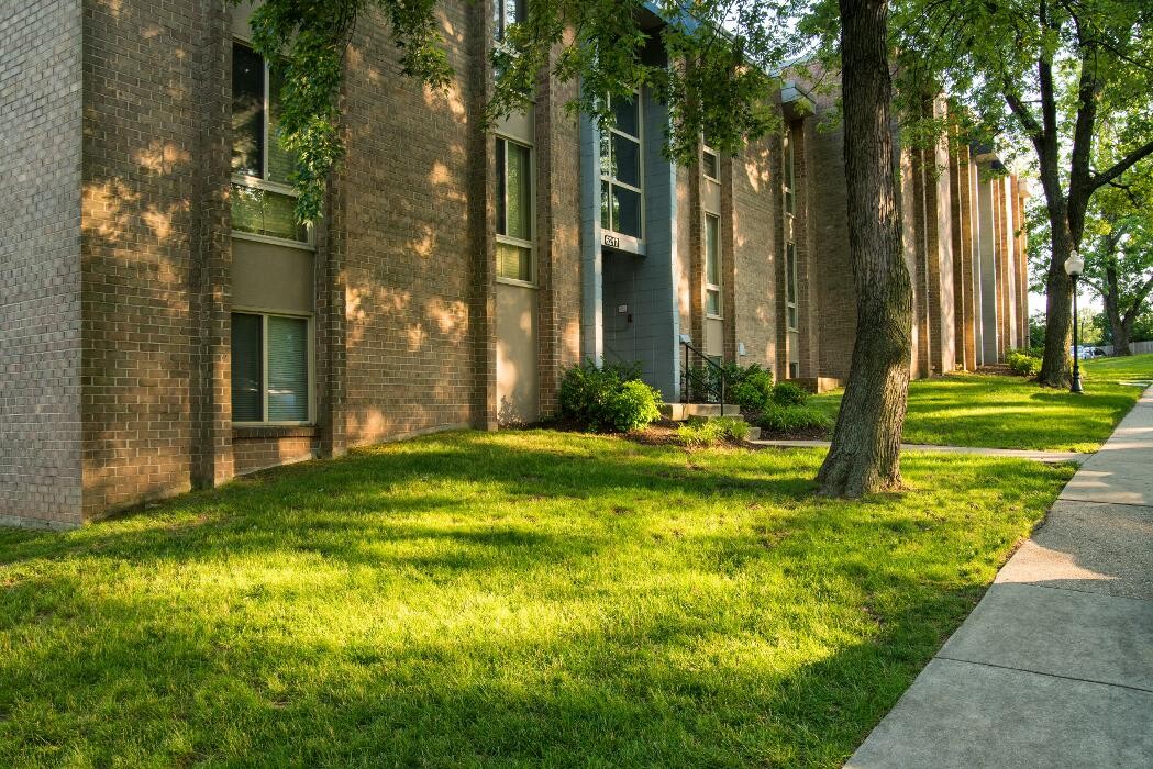 Images New Carrollton Woods