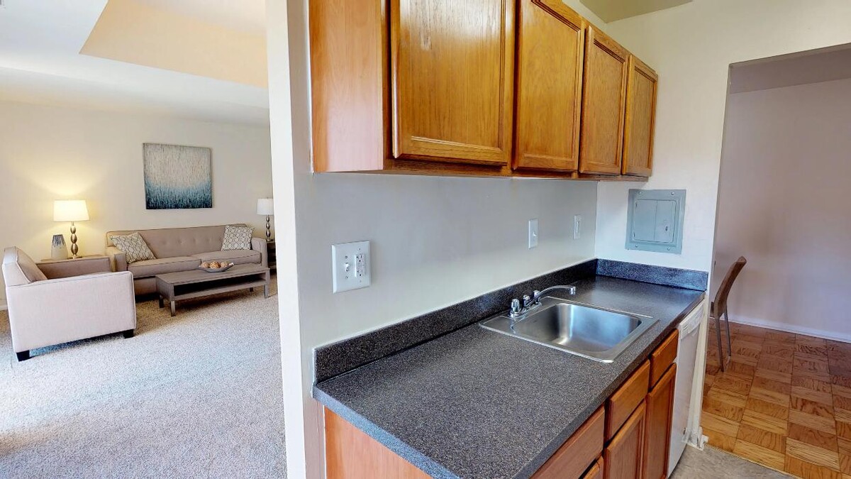 Images New Carrollton Woods