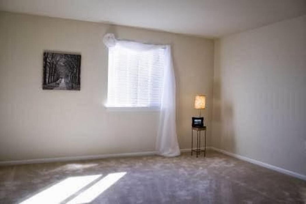 Images New Carrollton Woods