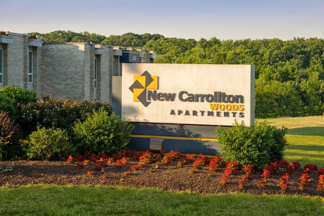 Images New Carrollton Woods