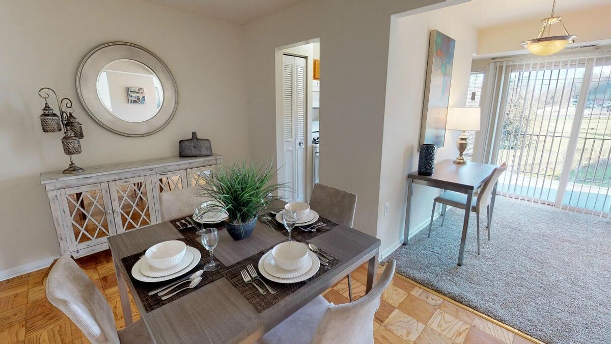 Images New Carrollton Woods