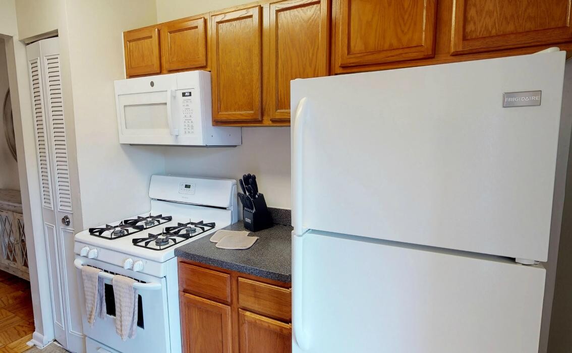 Images New Carrollton Woods