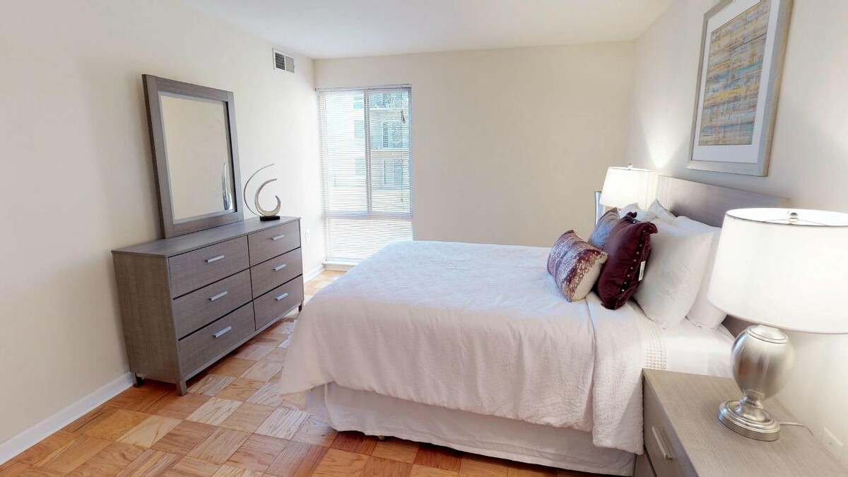 Images New Carrollton Woods