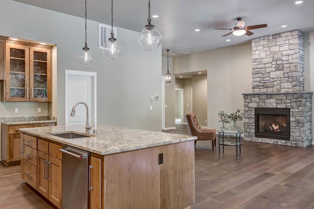 Images NorthWest Granite & Flooring