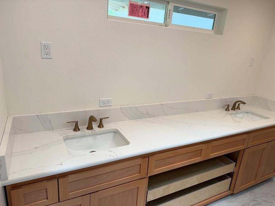 Images NorthWest Granite & Flooring
