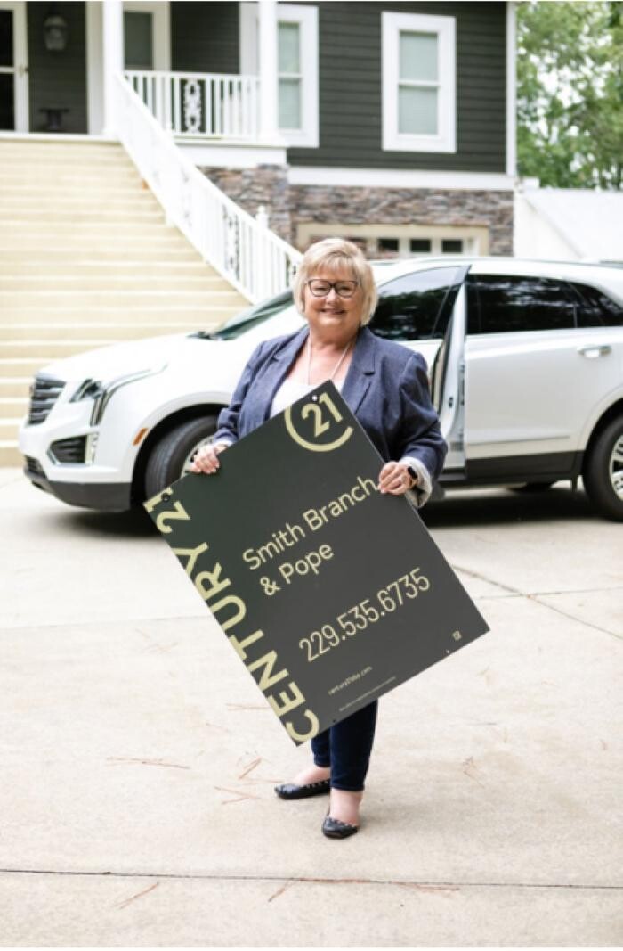 Images Marlene Kimball, Realtor with Century 21