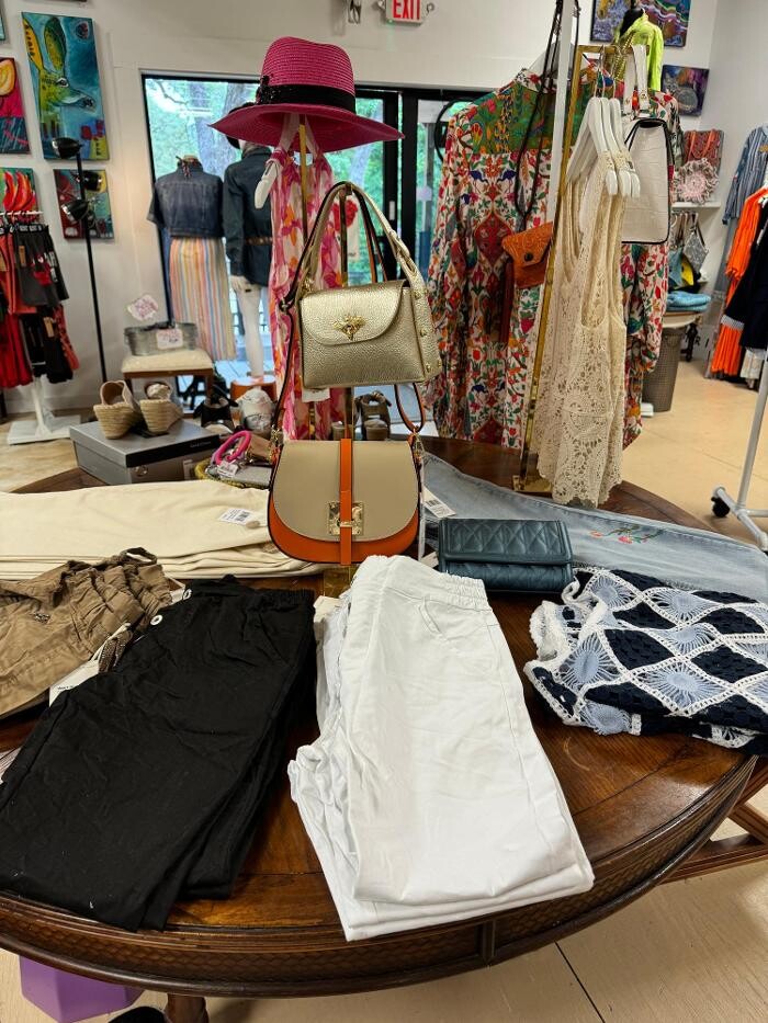 Images Mercer Street Chic Boutique & Art Gallery