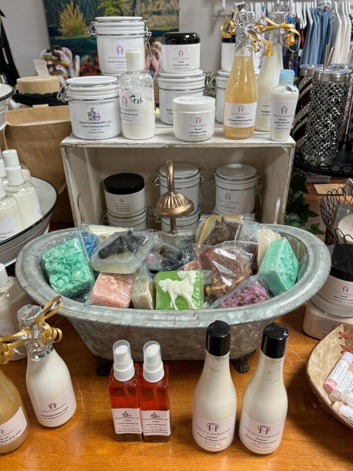 Images Mercer Street Chic Boutique & Art Gallery