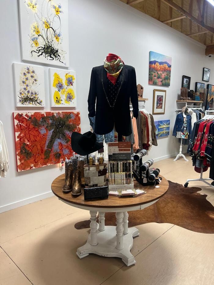 Images Mercer Street Chic Boutique & Art Gallery