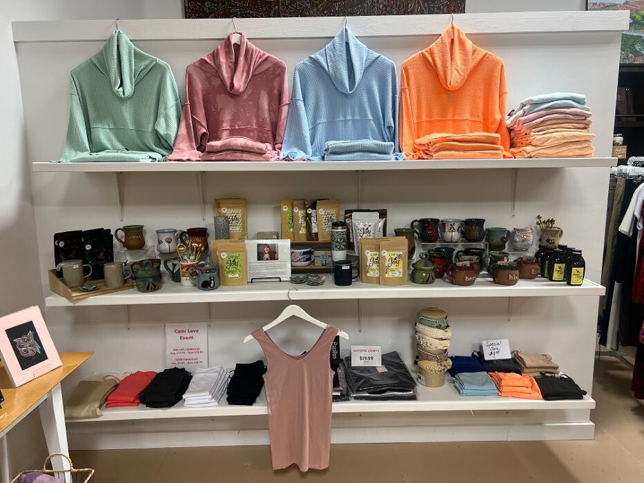 Images Mercer Street Chic Boutique & Art Gallery