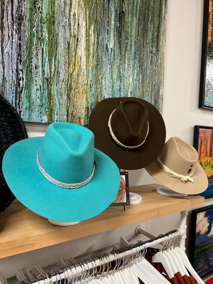 Images Mercer Street Chic Boutique & Art Gallery