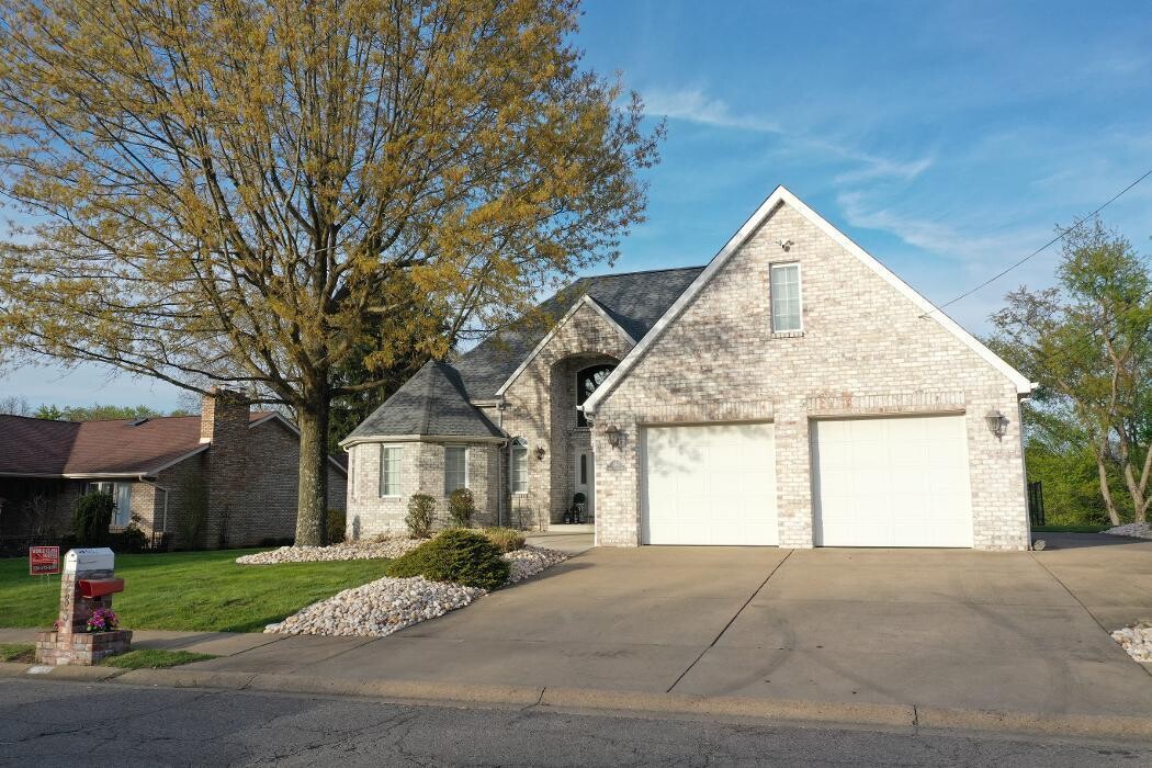 Images World Class Roofing LLC