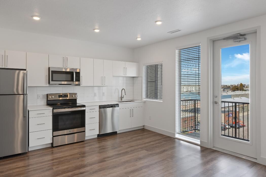 Images Tradition Pointe Apartments