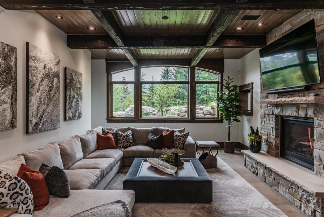 Images Mountain Premier Builders & Design