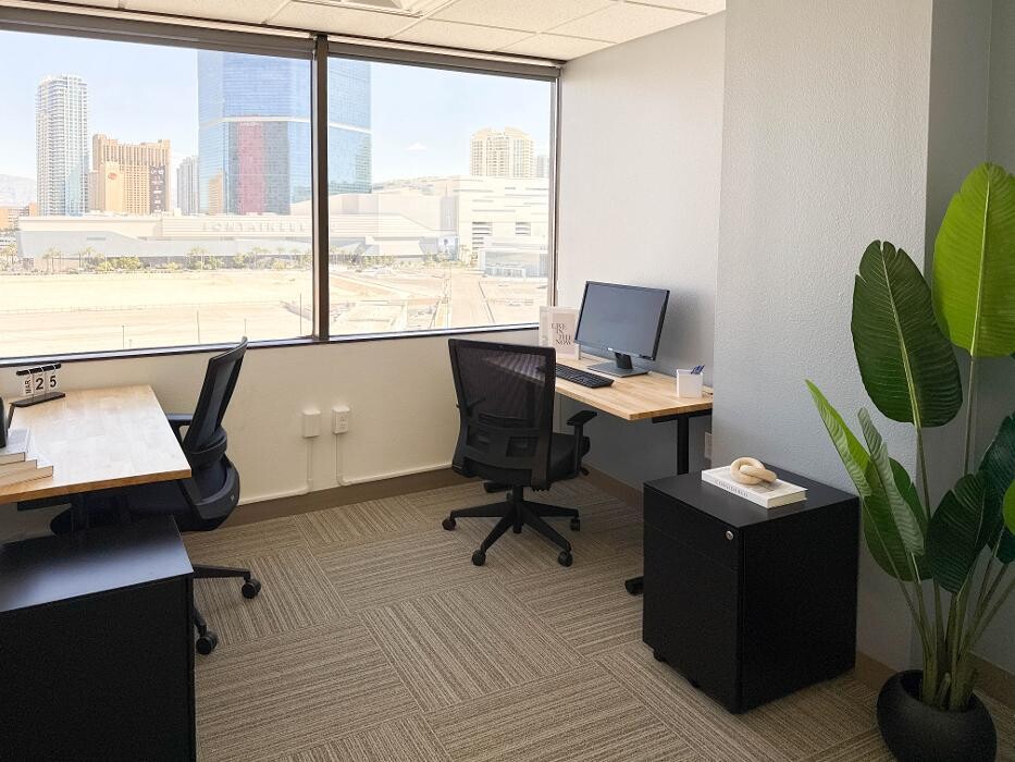 Images Regus Convention Center Dr