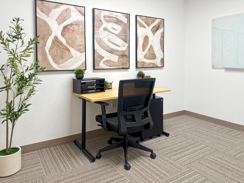 Images Regus Convention Center Dr