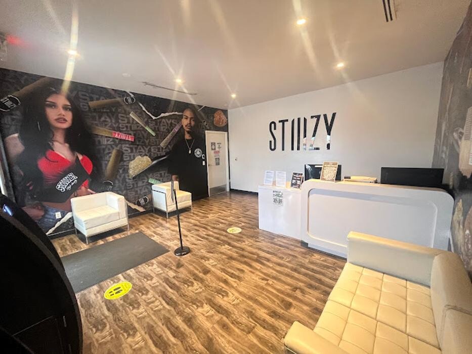 Images STIIIZY Palm Desert