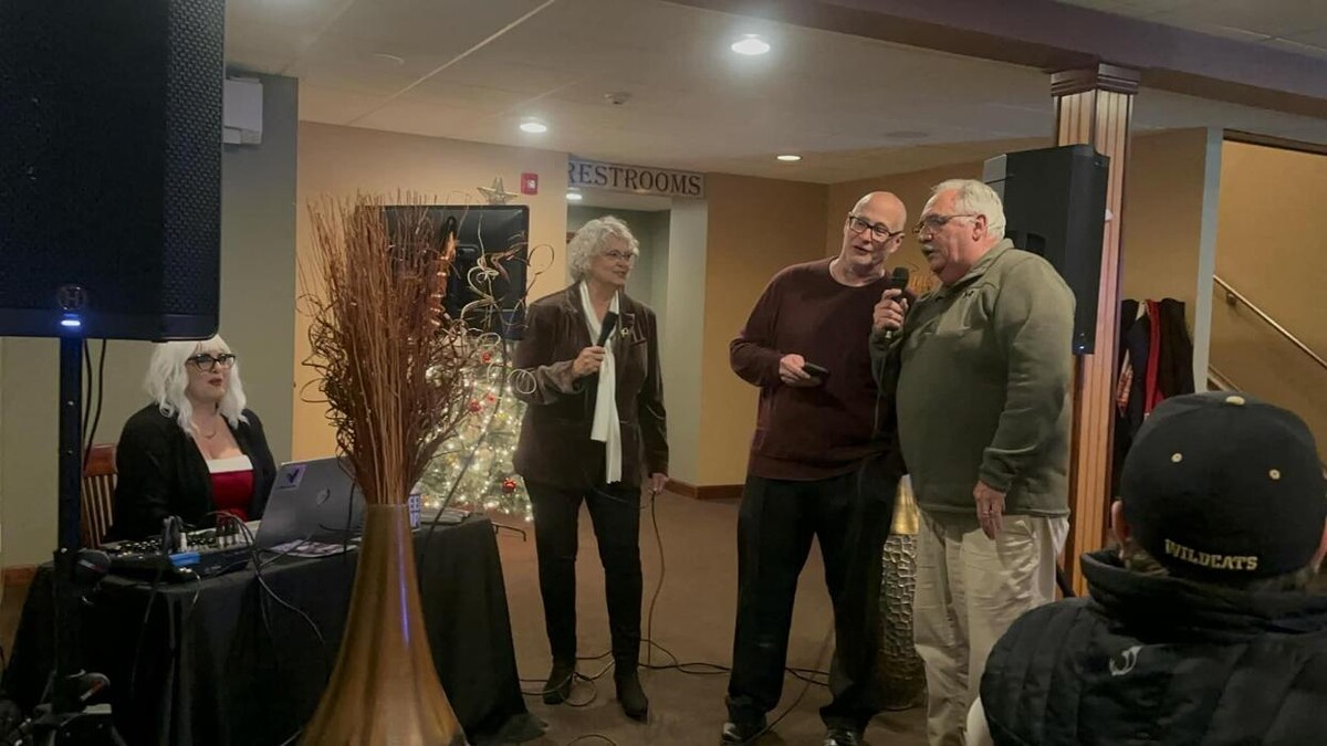 Images Century 21 Select Group, Lake Region of the Poconos