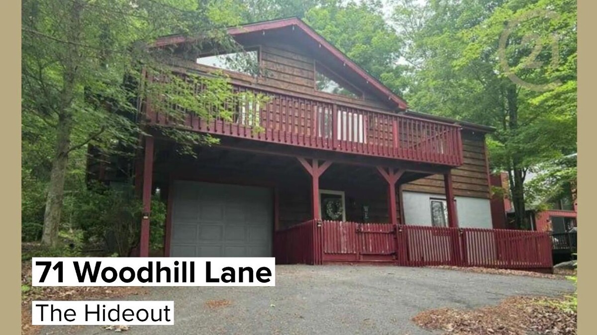 Images Century 21 Select Group, Lake Region of the Poconos