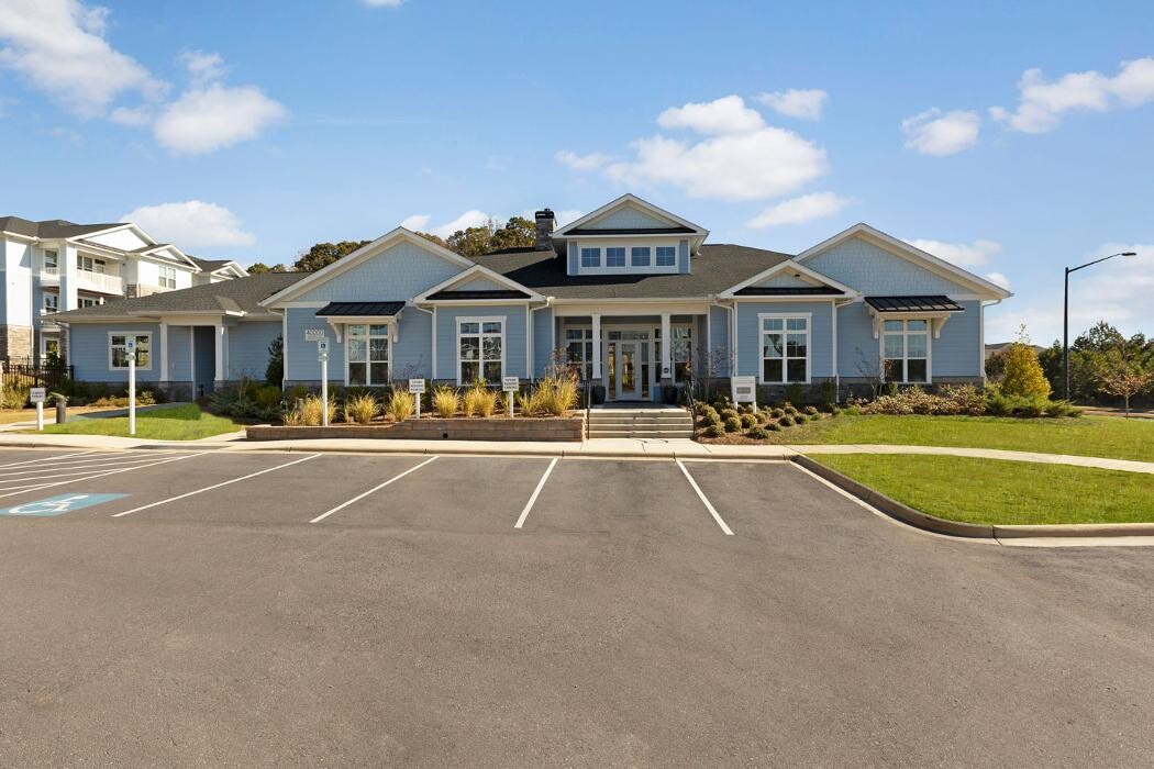 Images Argento at Kellswater Bridge Apartments