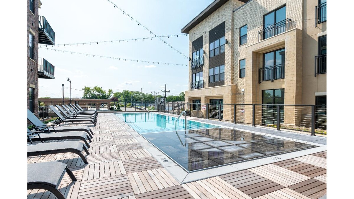 Images VER at Proscenium Apartments