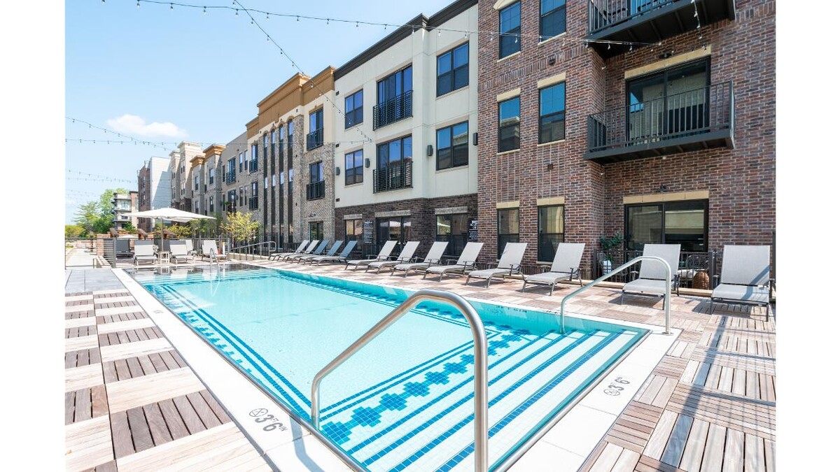 Images VER at Proscenium Apartments