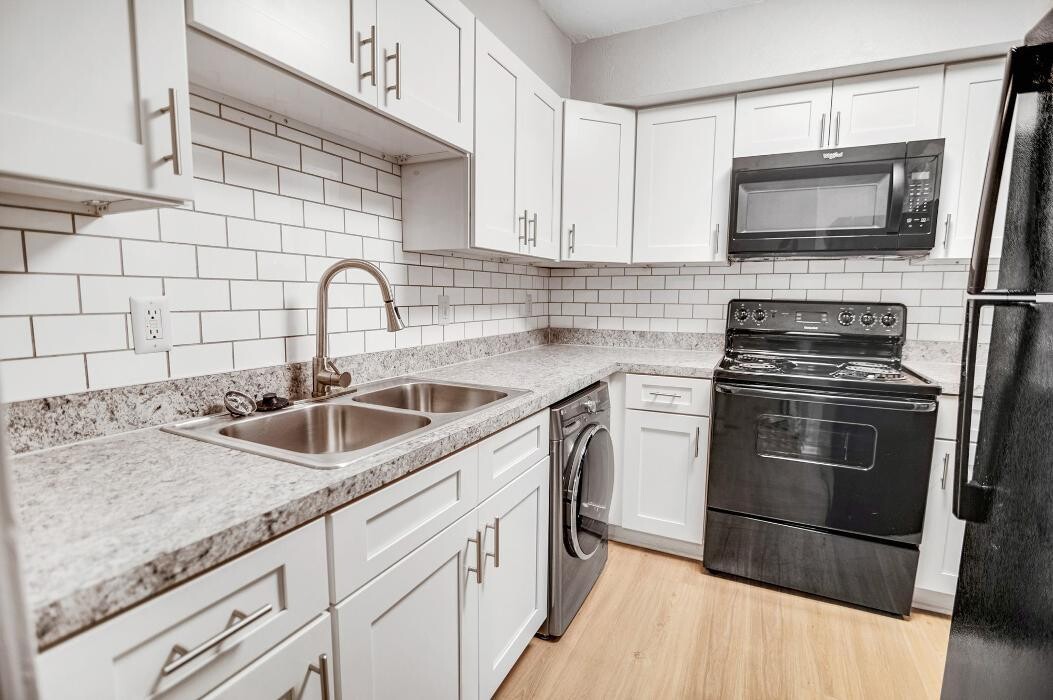 Images Mystic Bay Apartments