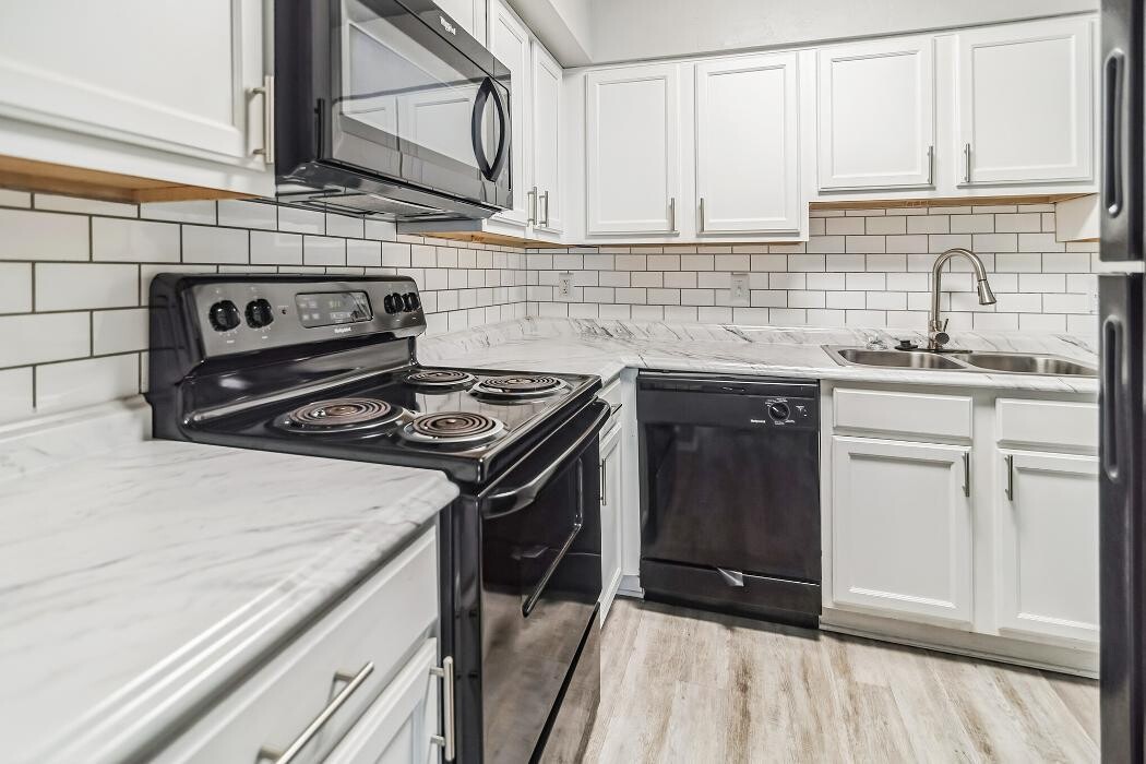 Images Mystic Bay Apartments