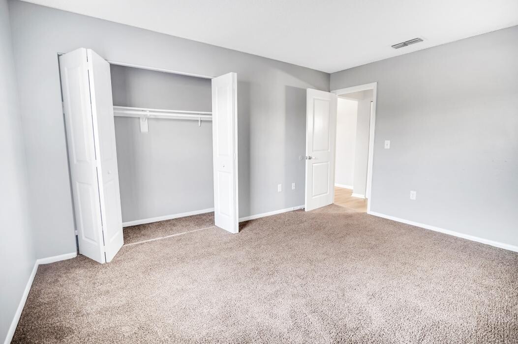 Images Mystic Bay Apartments