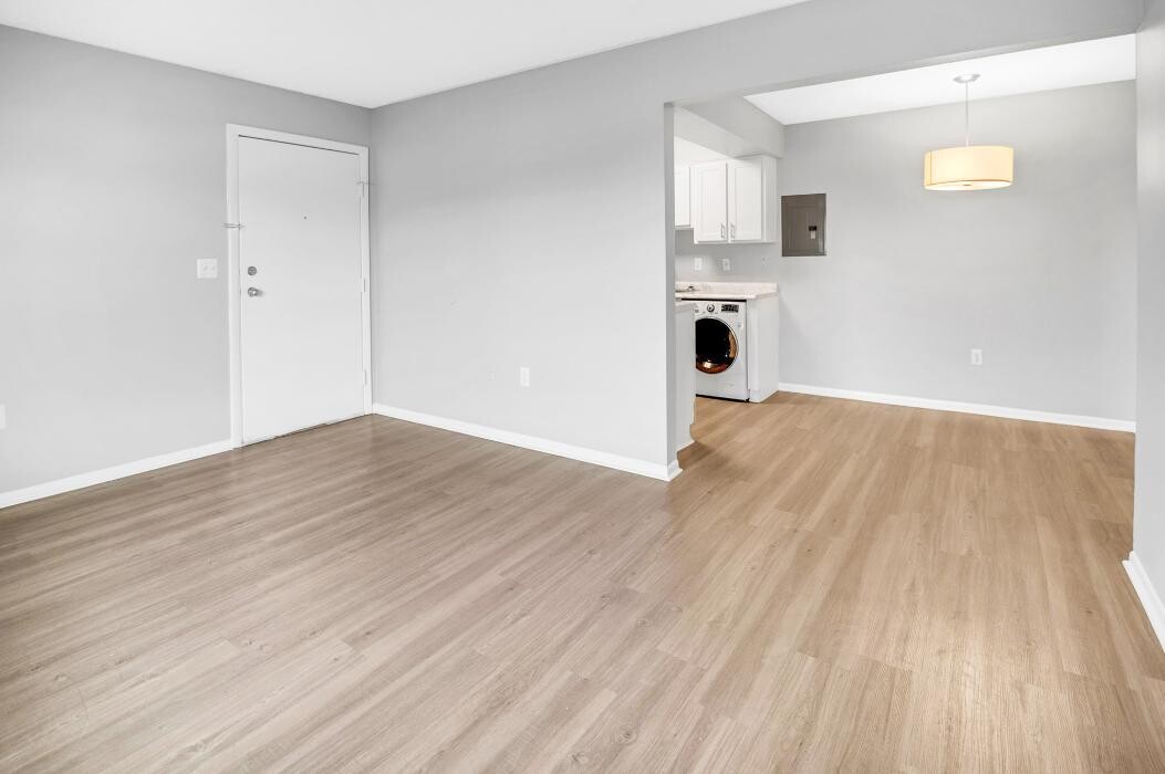 Images Mystic Bay Apartments