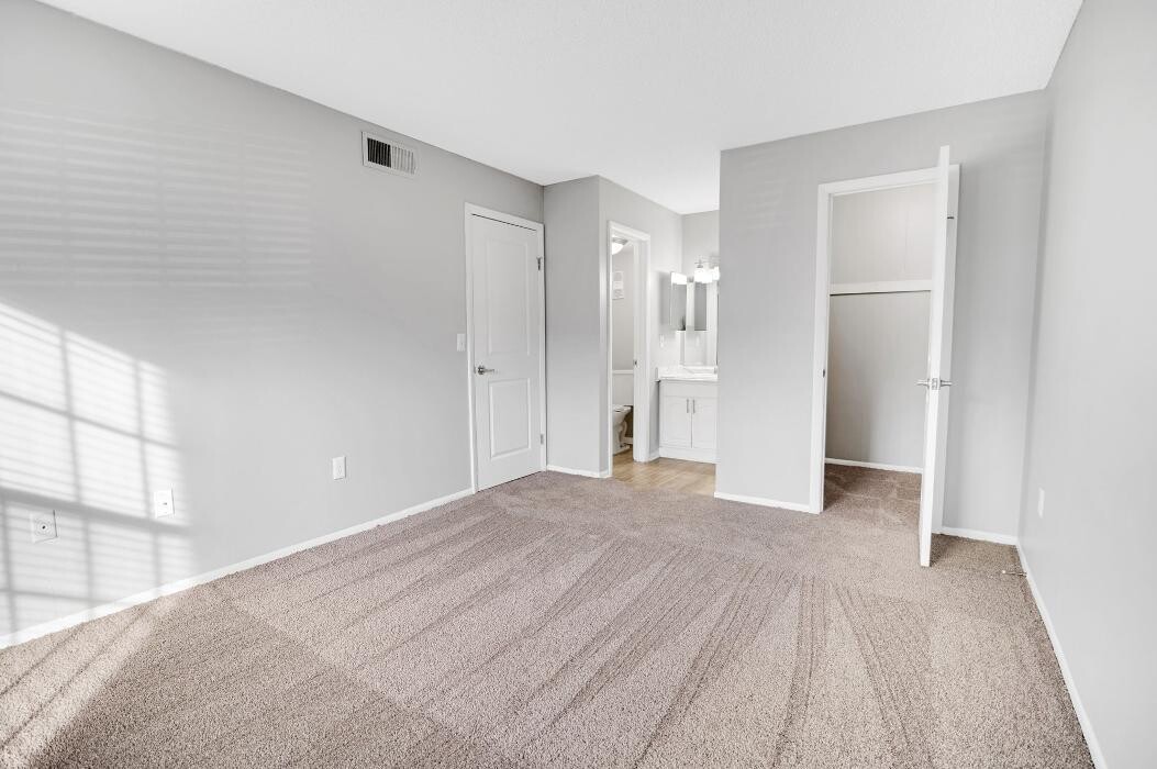 Images Mystic Bay Apartments