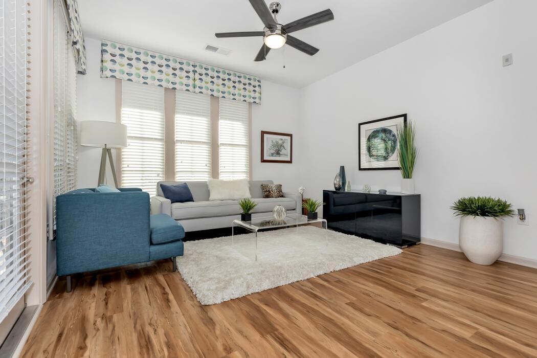 Images The Moderne at Providence Apartments