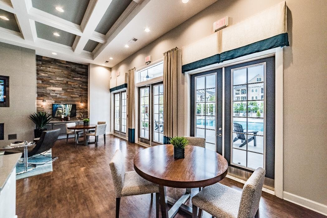 Images The Moderne at Providence Apartments