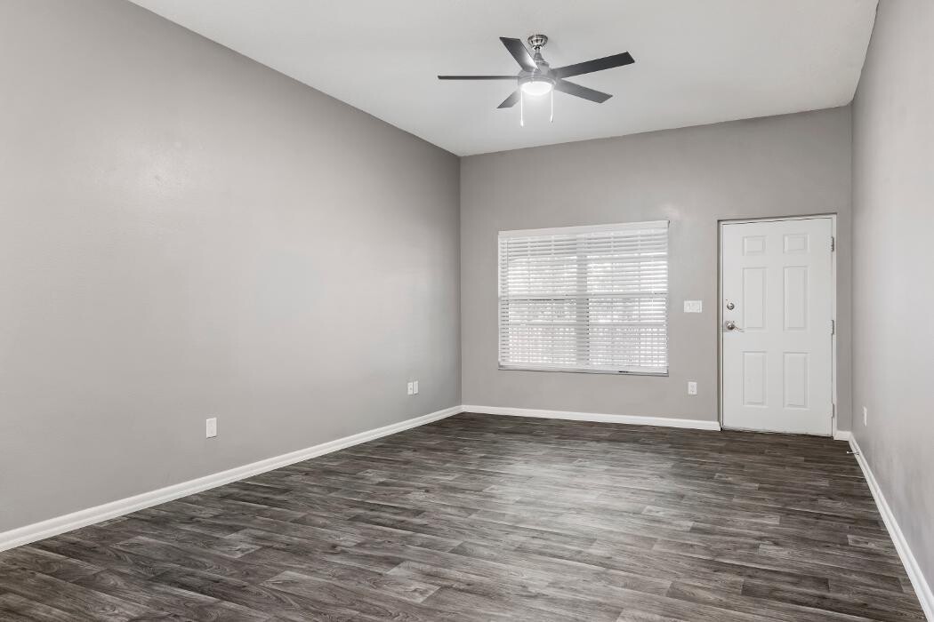 Images Waterchase Apartments