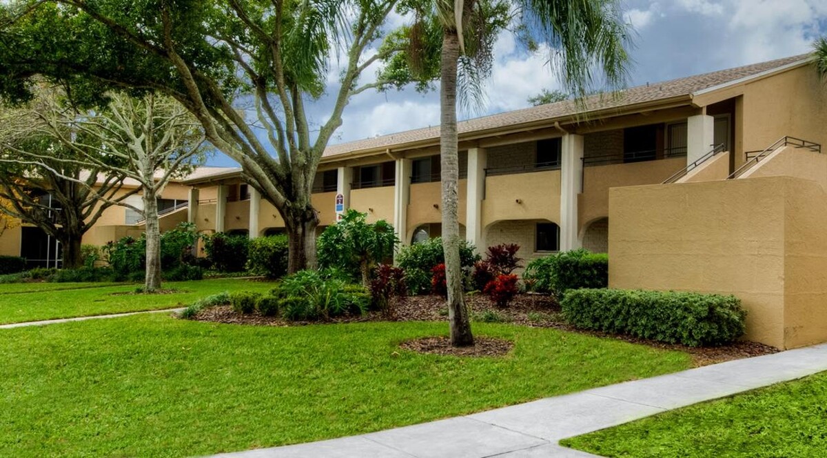 Images Waterchase Apartments