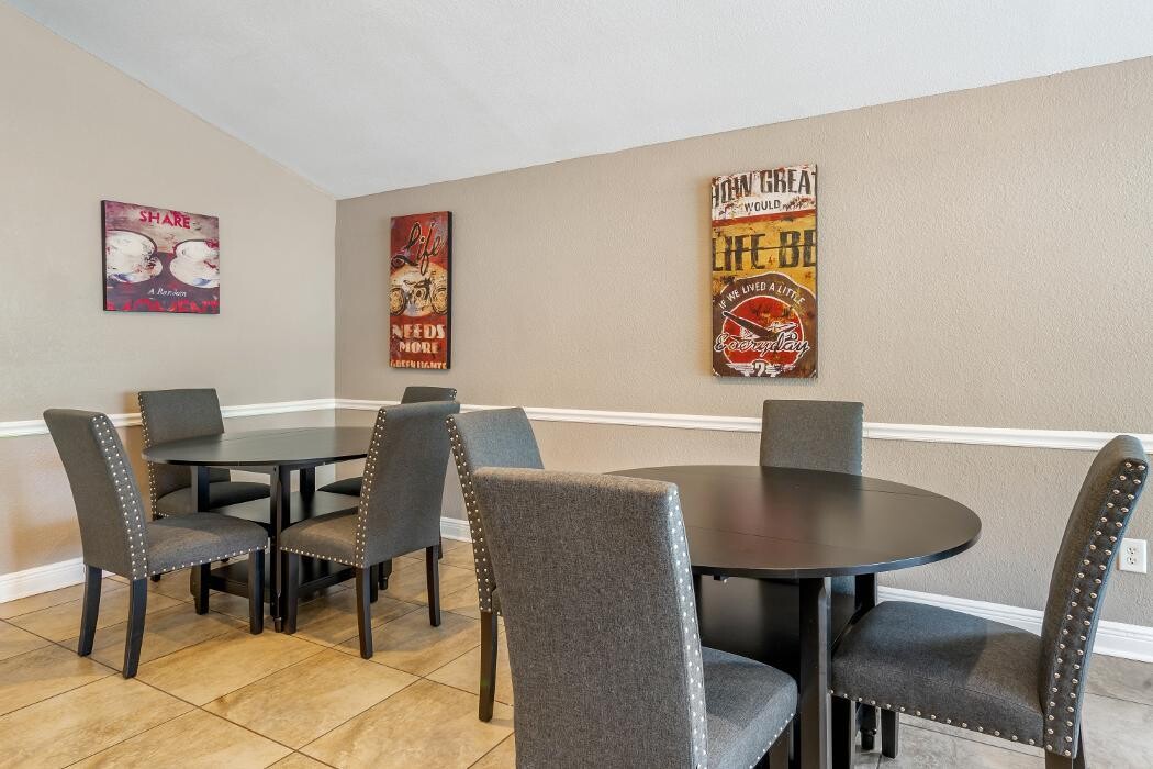 Images Waterchase Apartments